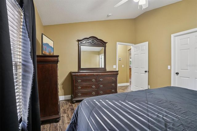 4542 LEMON STREET, Lady Lake, FL 32159