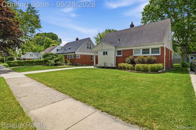 20506 Lancaster Street, Harper Woods, MI 48225