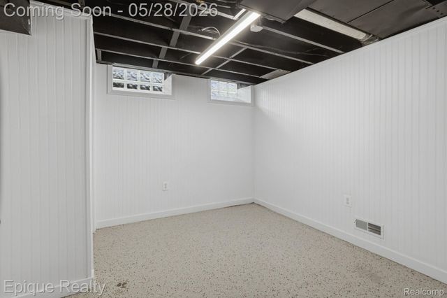 20506 Lancaster Street, Harper Woods, MI 48225