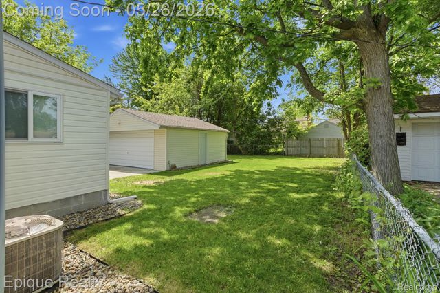 20506 Lancaster Street, Harper Woods, MI 48225