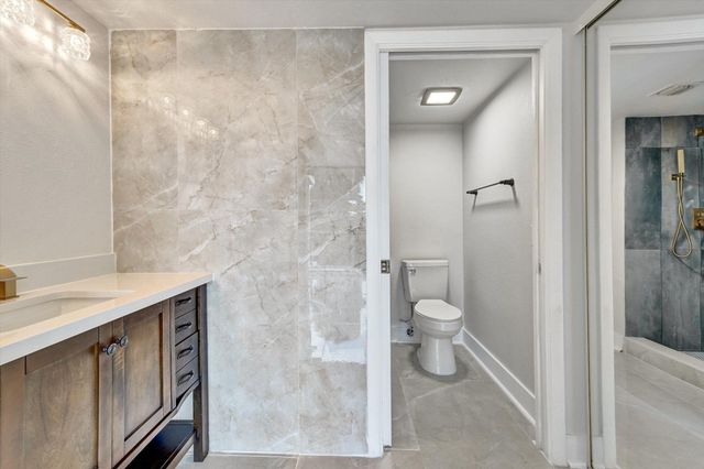 6181 Balboa Circle 303, Boca Raton, FL 33433
