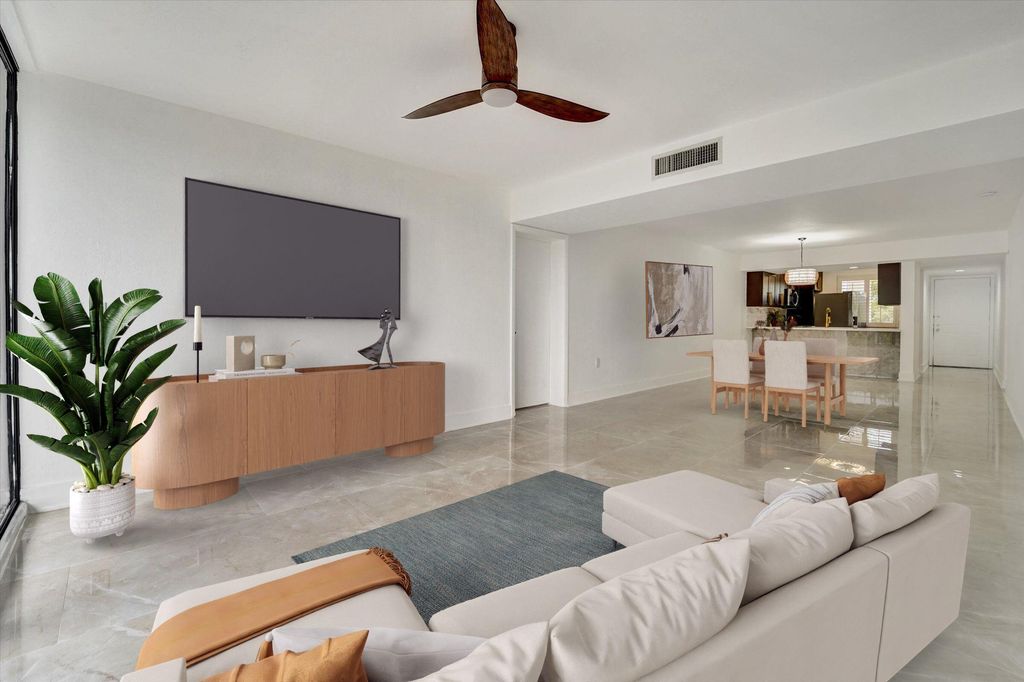 6181 Balboa Circle 303, Boca Raton, FL 33433