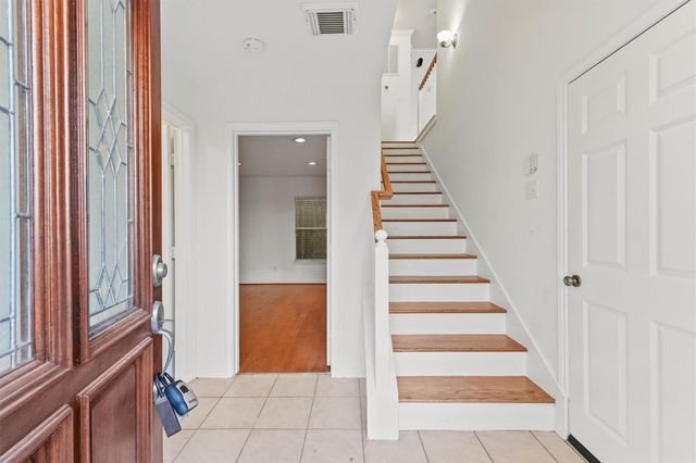 1433 Oneil Street, Houston, TX 77019