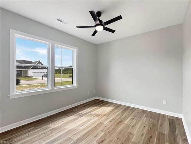 108 Yawl ST, Elizabeth City, NC 27909