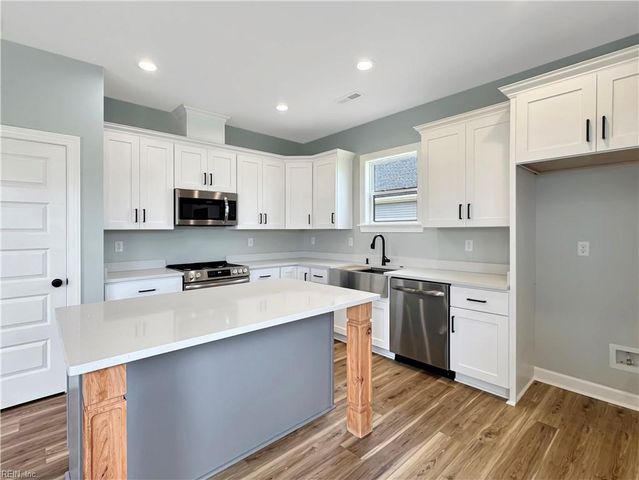 108 Yawl ST, Elizabeth City, NC 27909