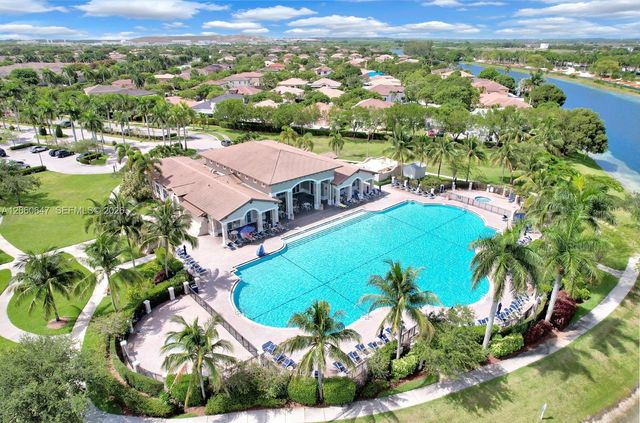 8885 SW 221st Terrace, Cutler Bay, FL 33190