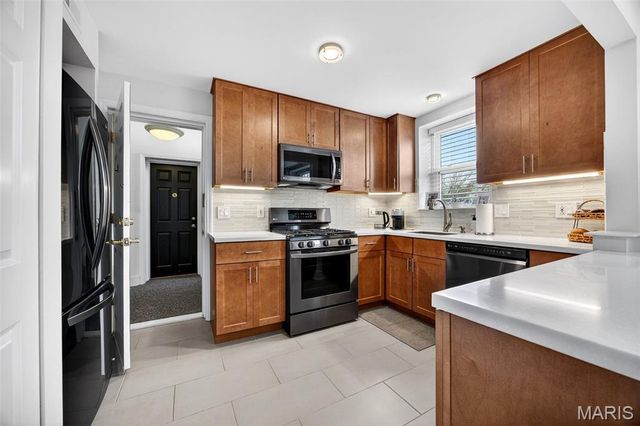 7745 Kingsbury Boulevard 22, St Louis, MO 63105