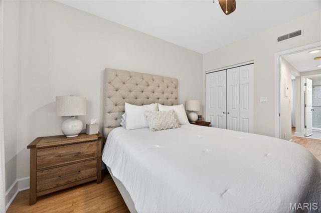 7745 Kingsbury Boulevard 22, St Louis, MO 63105