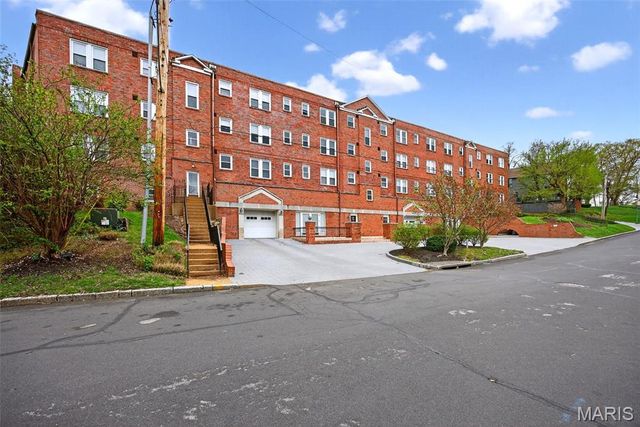 7745 Kingsbury Boulevard 22, St Louis, MO 63105