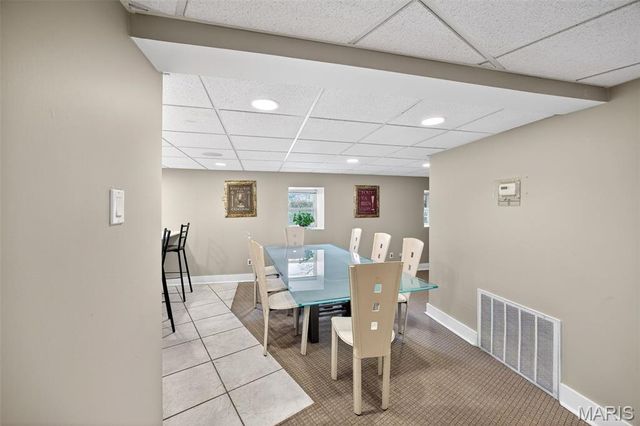 7745 Kingsbury Boulevard 22, St Louis, MO 63105