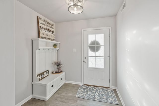 1201 Tower Lane, Chesterton, IN 46304