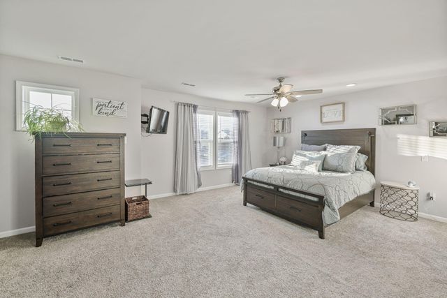 1201 Tower Lane, Chesterton, IN 46304