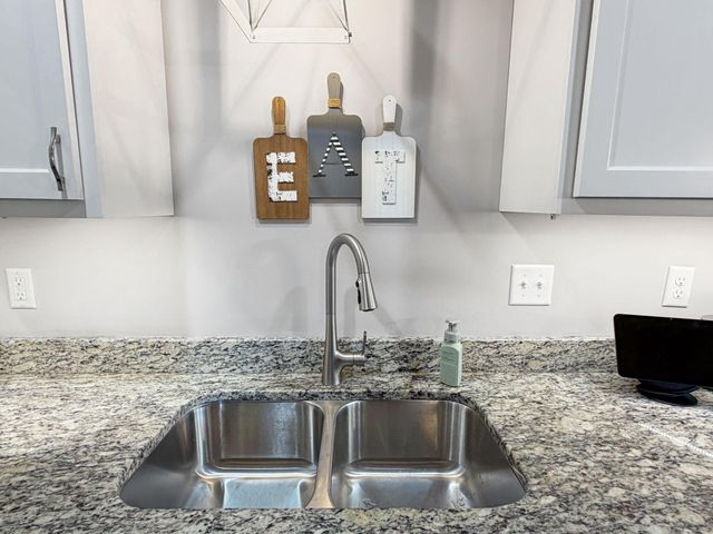 1201 Tower Lane, Chesterton, IN 46304