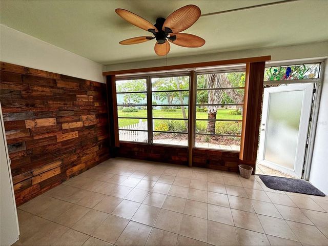 2020 WORLD PARKWAY BOULEVARD 10, Clearwater, FL 33763