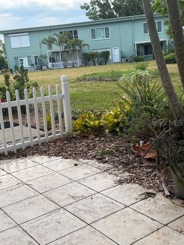2020 WORLD PARKWAY BOULEVARD 10, Clearwater, FL 33763