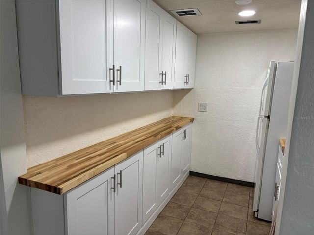 2020 WORLD PARKWAY BOULEVARD 10, Clearwater, FL 33763