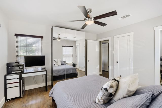 514 S Westmoreland Road, Dallas, TX 75211
