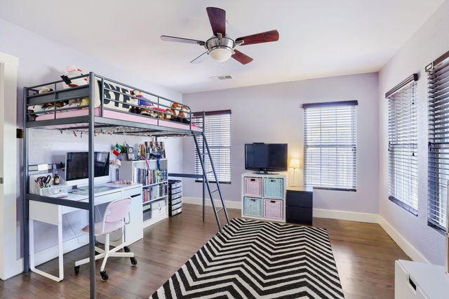 514 S Westmoreland Road, Dallas, TX 75211