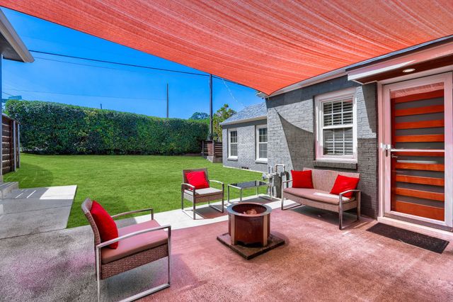 514 S Westmoreland Road, Dallas, TX 75211