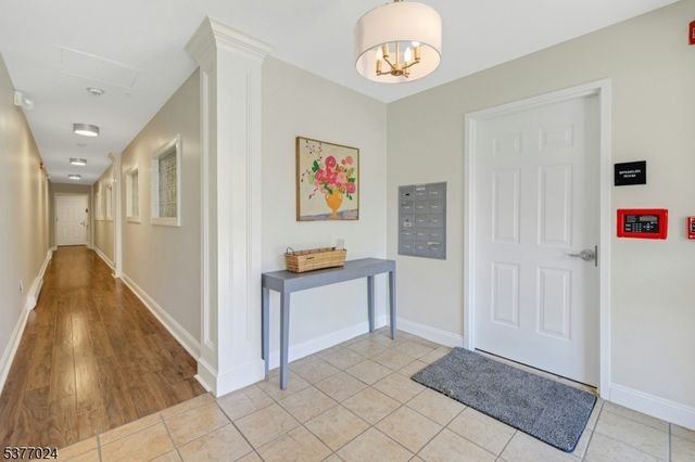 24 Elm St 2B, Montclair Twp., NJ 07042