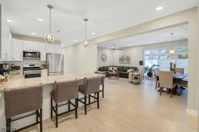 24 Elm St 2B, Montclair Twp., NJ 07042