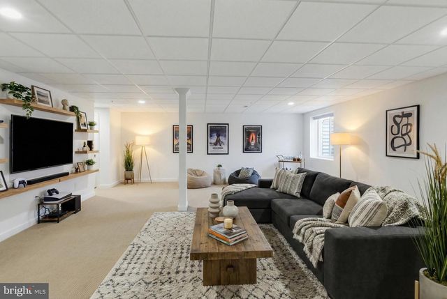 109 BRIARWOOD LN, Colmar, PA 18915