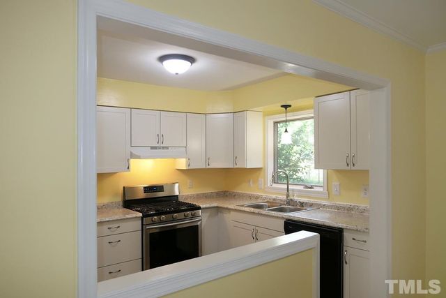 1515 E Franklin Street 31, Chapel Hill, NC 27514