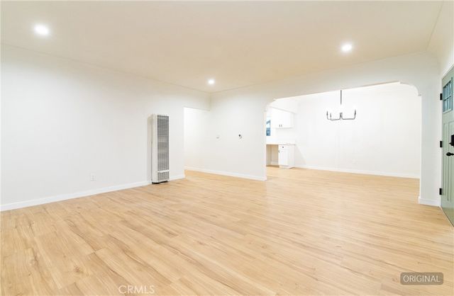 1100 E Tichenor Street, Compton, CA 90221