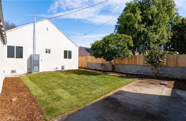 1100 E Tichenor Street, Compton, CA 90221