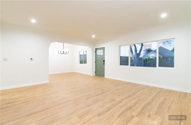 1100 E Tichenor Street, Compton, CA 90221