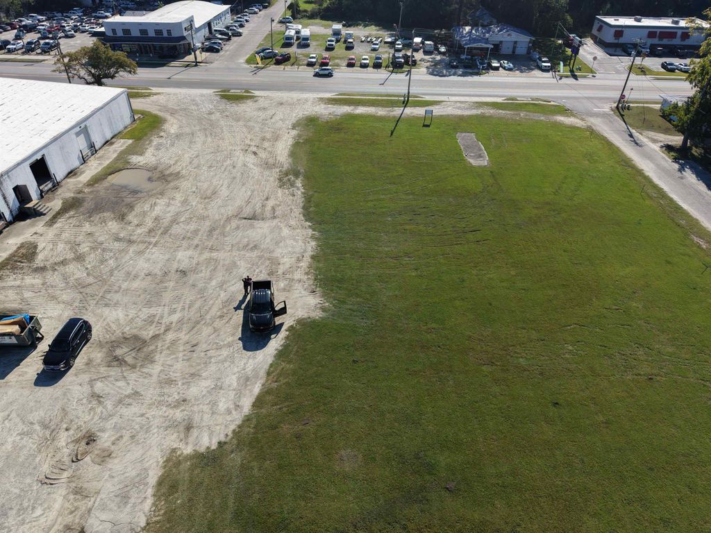 4613 Broad St., Loris, SC 29569 — exterior