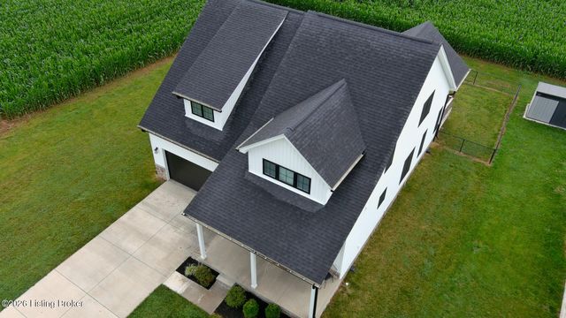 1576 Stringer Ln, Mt Washington, KY 40047