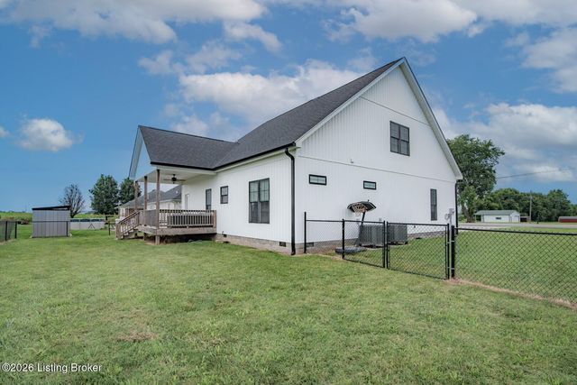 1576 Stringer Ln, Mt Washington, KY 40047