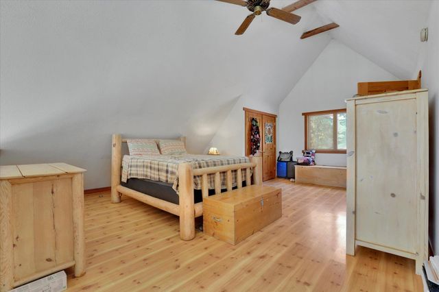 17820 N Forest Ln, Newman Lake, WA 99025