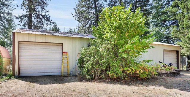 17820 N Forest Ln, Newman Lake, WA 99025