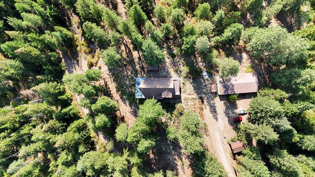 17820 N Forest Ln, Newman Lake, WA 99025