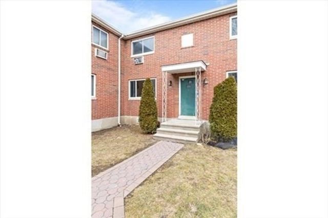 146 Bishop Dr. 146, Framingham, MA 01702
