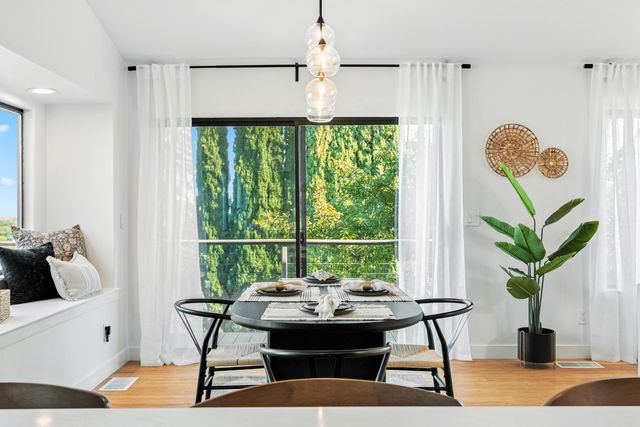 3357 Oakwood Place, Redding, CA 96001