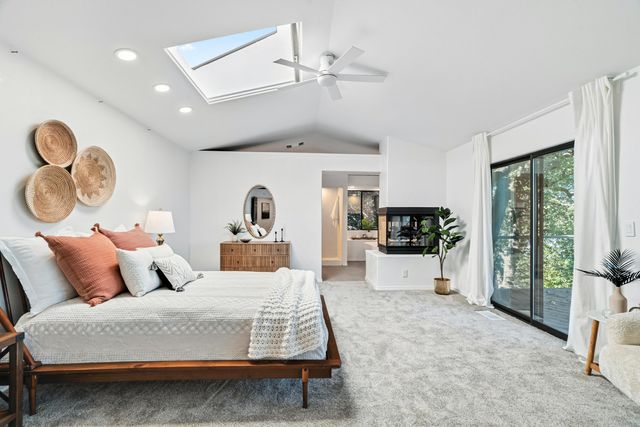 3357 Oakwood Place, Redding, CA 96001