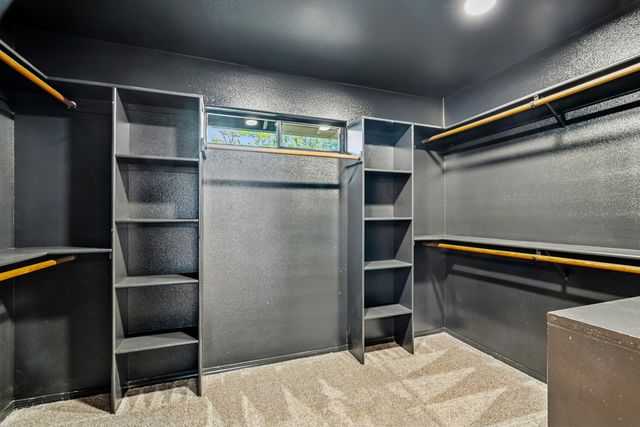 3357 Oakwood Place, Redding, CA 96001