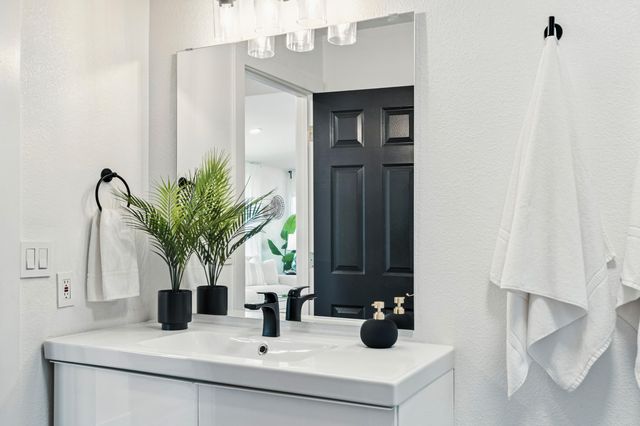 3357 Oakwood Place, Redding, CA 96001