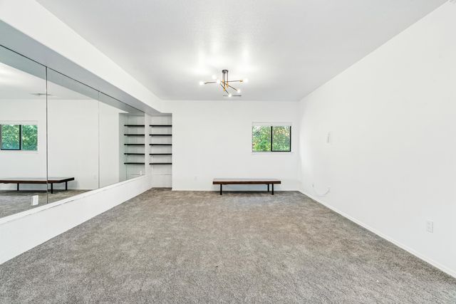 3357 Oakwood Place, Redding, CA 96001