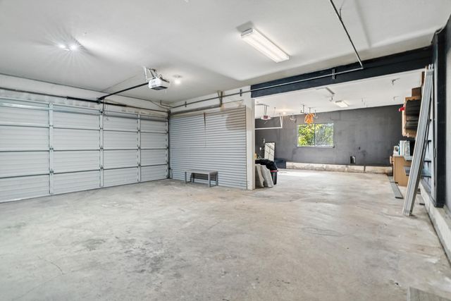 3357 Oakwood Place, Redding, CA 96001