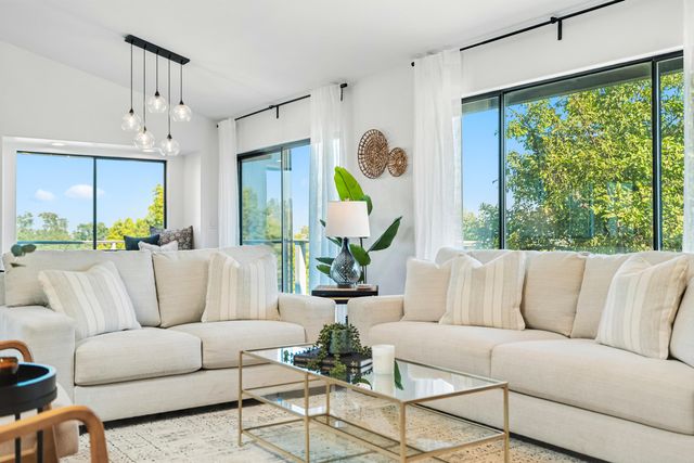 3357 Oakwood Place, Redding, CA 96001