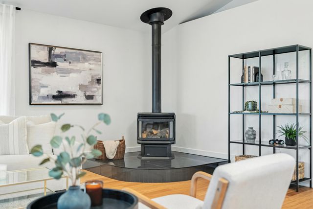 3357 Oakwood Place, Redding, CA 96001