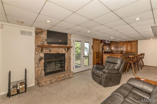 12112 Greenwalk Drive, St Louis, MO 63146