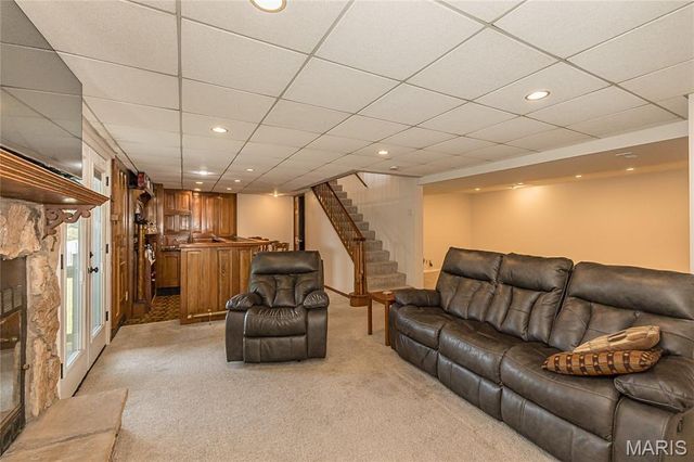 12112 Greenwalk Drive, St Louis, MO 63146