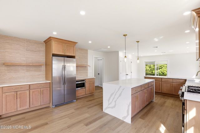 74 Innsbruck Drive, Toms River, NJ 08757