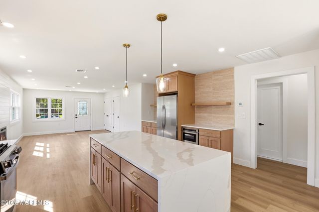 74 Innsbruck Drive, Toms River, NJ 08757