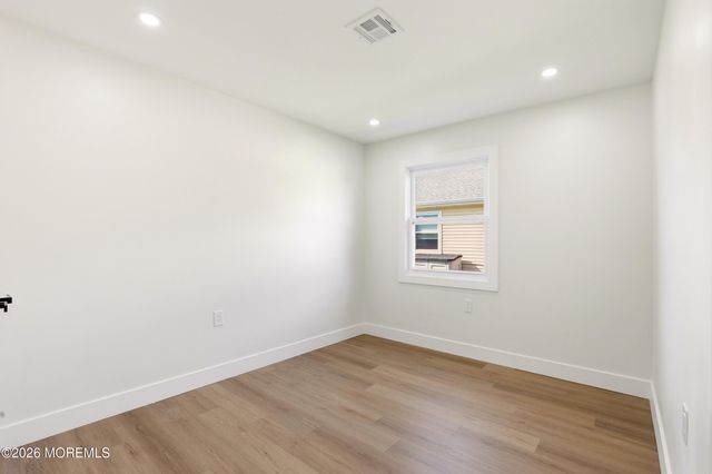 74 Innsbruck Drive, Toms River, NJ 08757